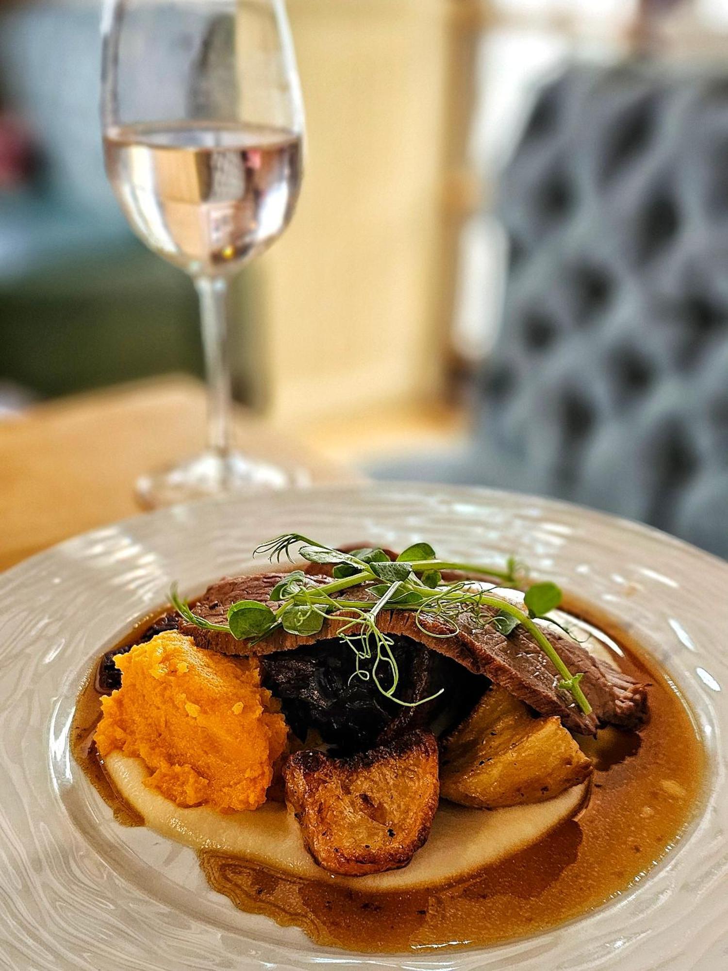 The Crown Aldbourne Hotell Eksteriør bilde