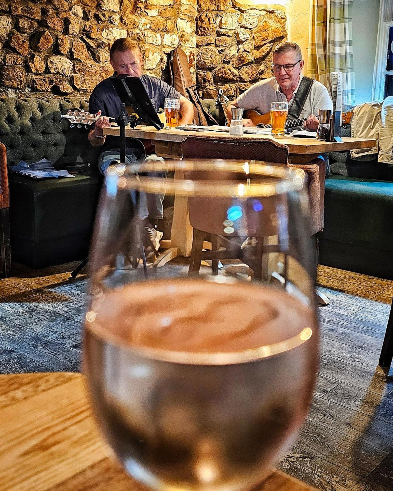The Crown Aldbourne Hotell Eksteriør bilde